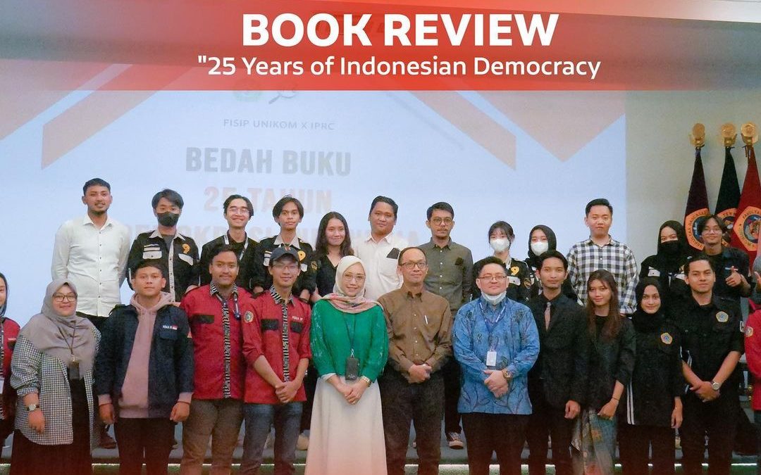 Book Review: “25 Years of Indonesian Democracy”